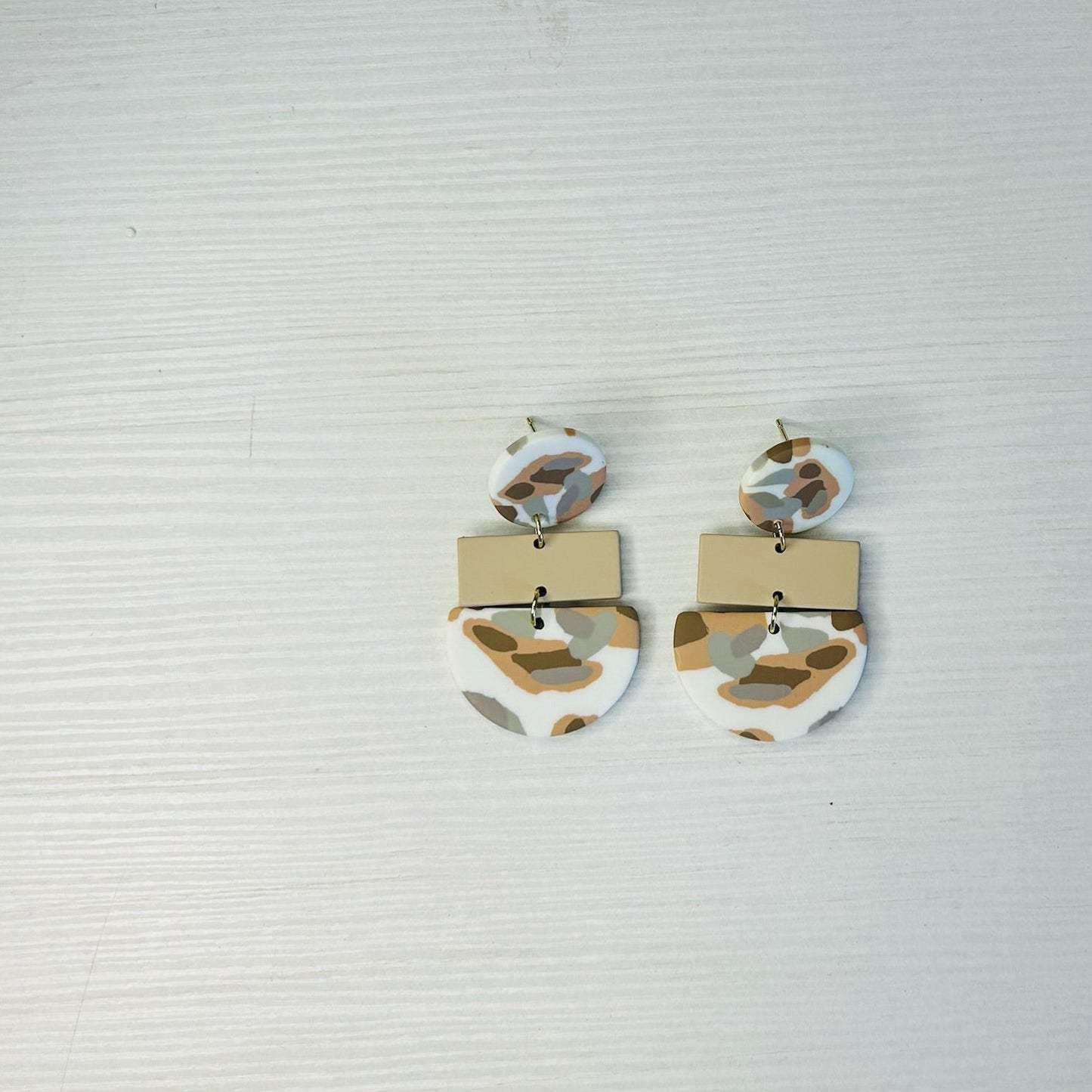 Pendientes beige originales